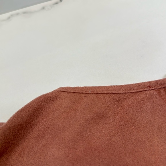 MEDIUM Altar’d State Pink Faux Suede Top with Scalloped hem - Picture 6 of 6